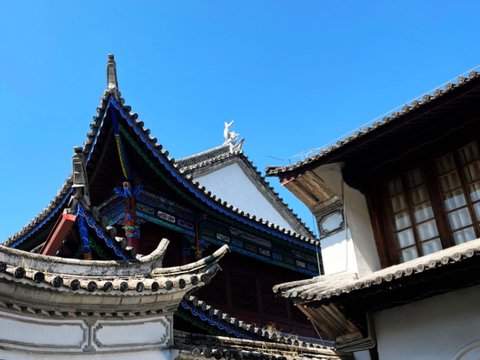 一周综述：豪车名酒可以在灵山湾换房子了！