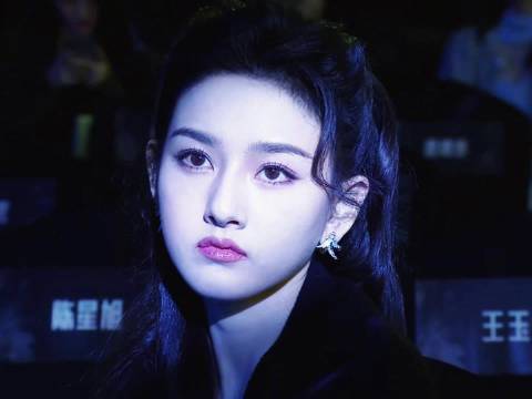 宋祖儿丨谁懂镜头一转 光打在她脸上的那个瞬间