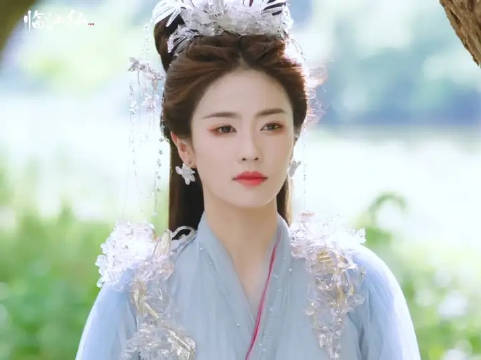 花如月：“这次的结局，我说了才算！”