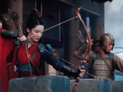 李沁回归大女主赛道搭档付一笑亮相跨年