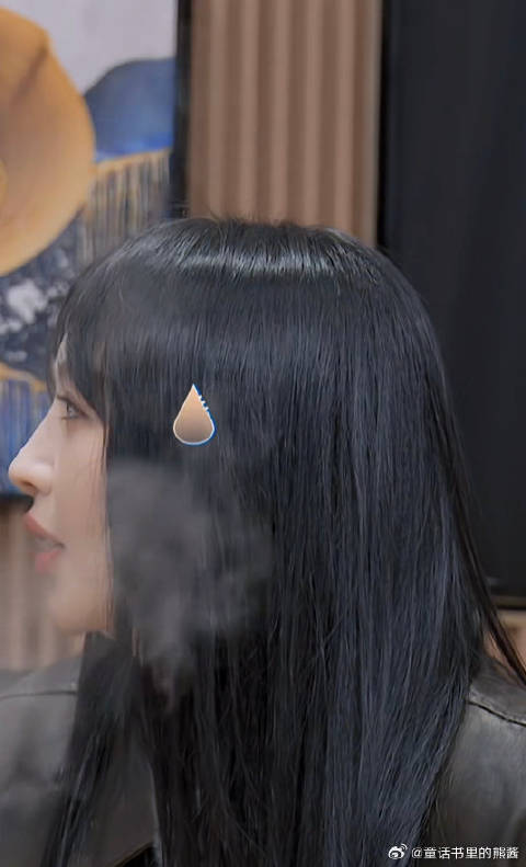 真是一物降一物！吴镇宇降李菲儿，袁咏仪降吴镇宇，画面太好笑了