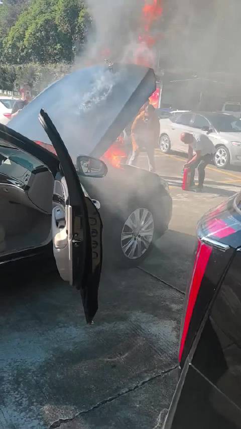 不是豪车都不会自燃，我们要支持国产品牌成长