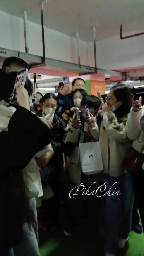 又来上海啦，超级开心见到你 可以吃星星人冰淇淋了哟