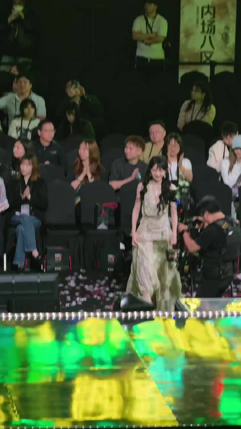 田曦薇美的像森林公主