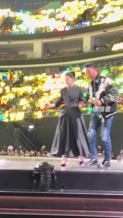 70岁的梅婷 下舞台