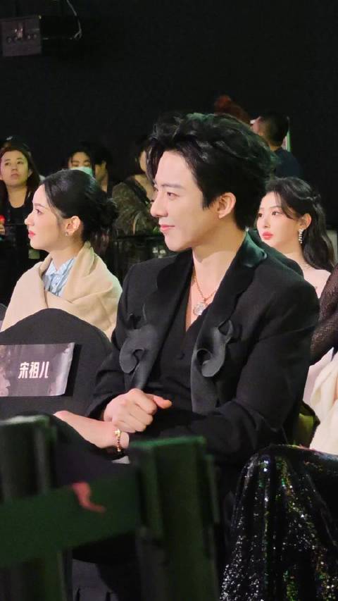 刘宇宁出任OLAY身体护理品牌及京东新锐代言人