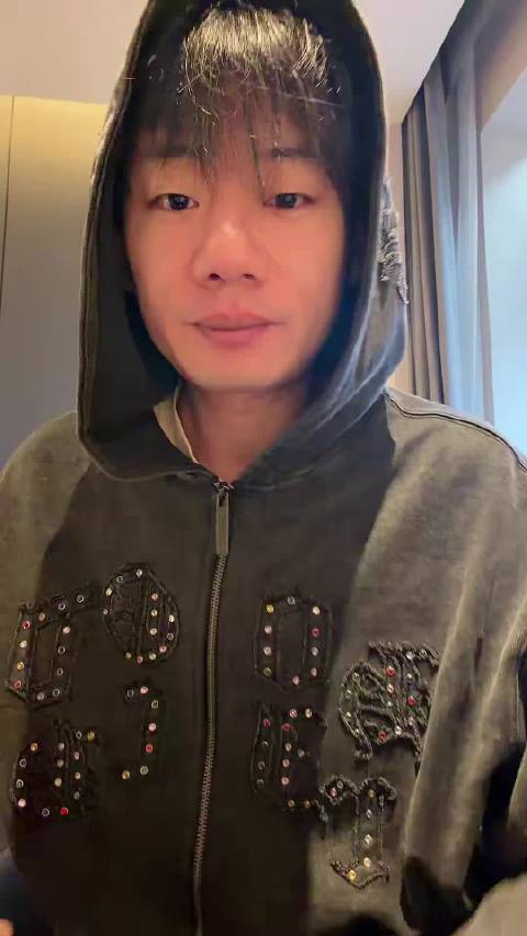 谈及录制对身体的挑战，以及个人状态和生活细节