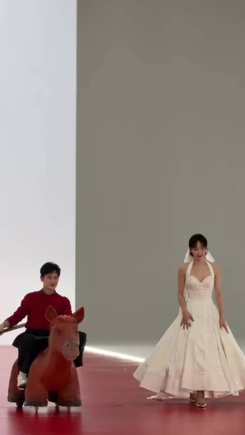 曹骏宋茜星光大赏互动尴尬，全程无交流各顾各