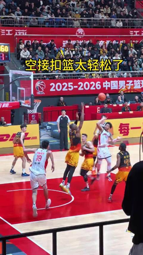 徐昕天赋出众进步显著，有望成男篮FIBA赛场利器