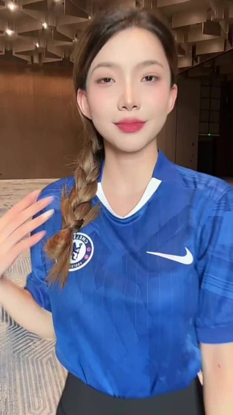 能让你穿上切尔西的球衣真荣幸