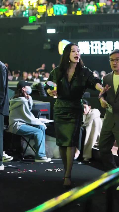 祖儿：聊完这个 聊那个 不停聊聊聊