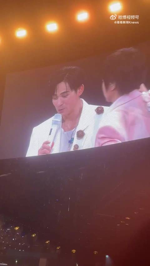 阿信把仔仔说哭了