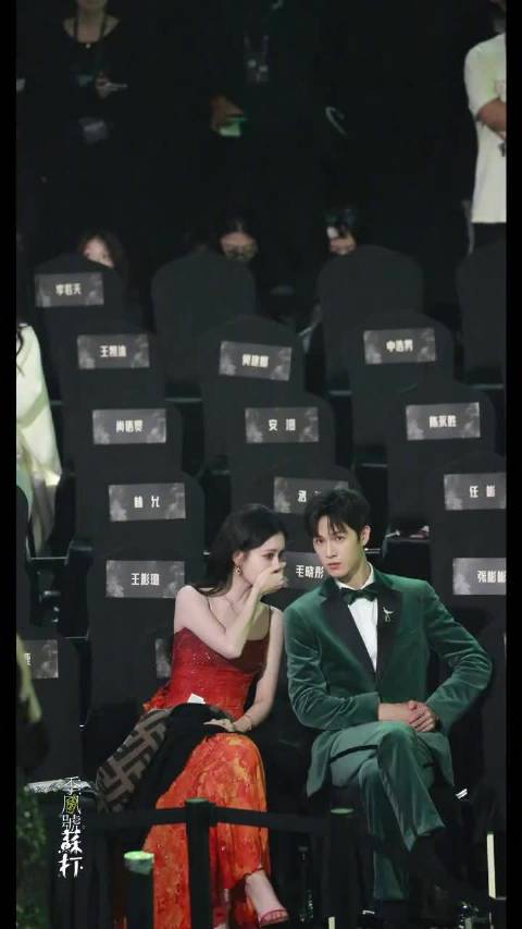 李昀锐感谢孟子义，星光大赏内场同框