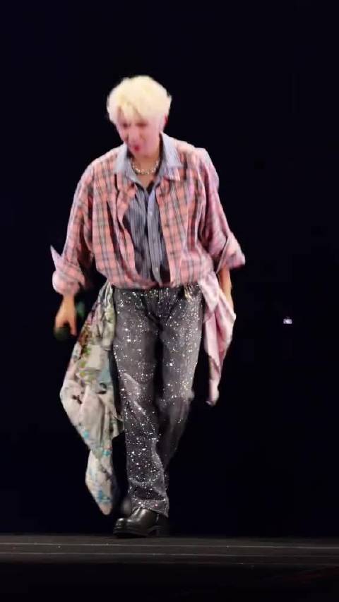 王源官宣加盟北京卫视跨年演唱会