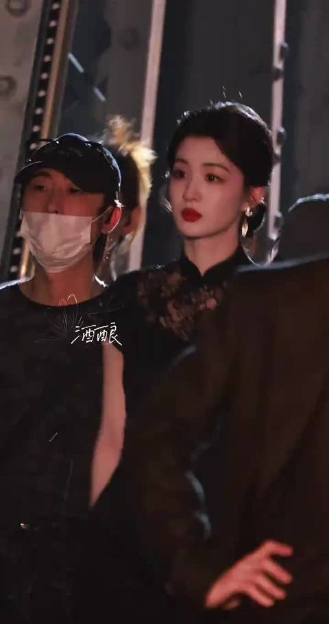 王楚然素颜浓妆皆惊艳，95花中大气长相辨识度高