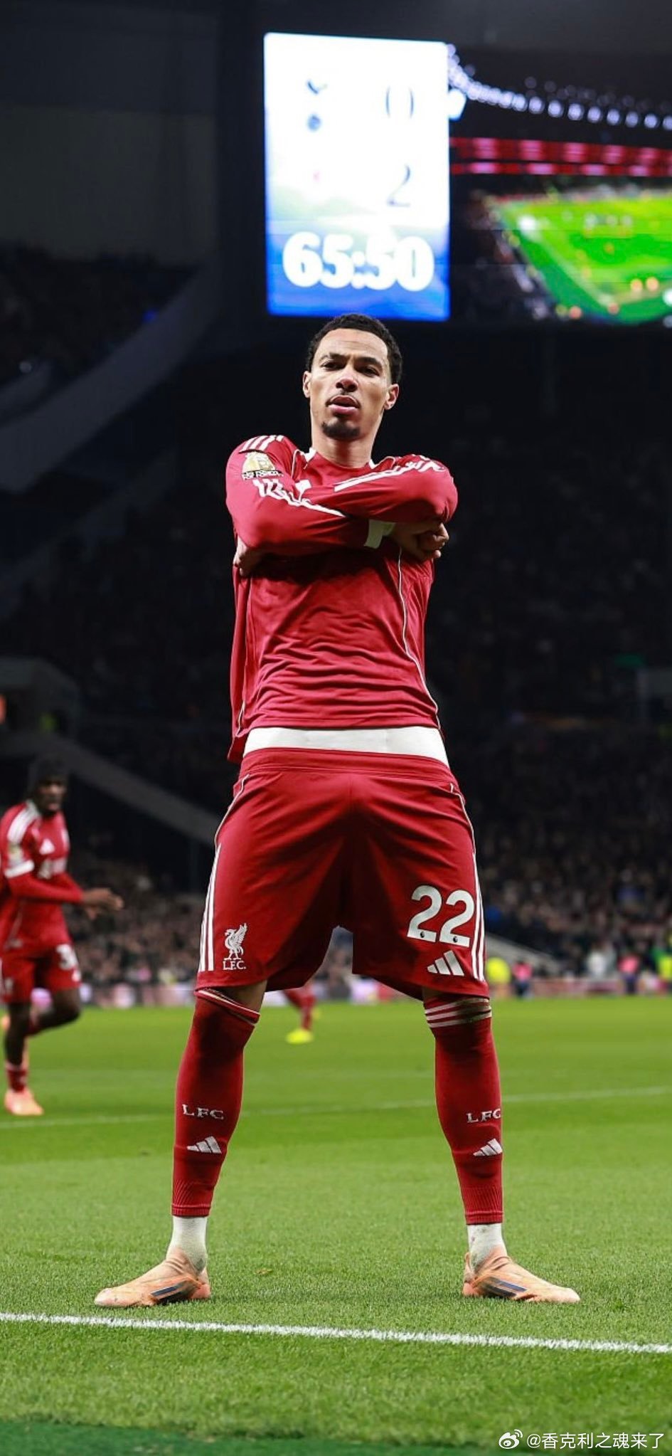 利物浦对阵热刺的手机屏保图