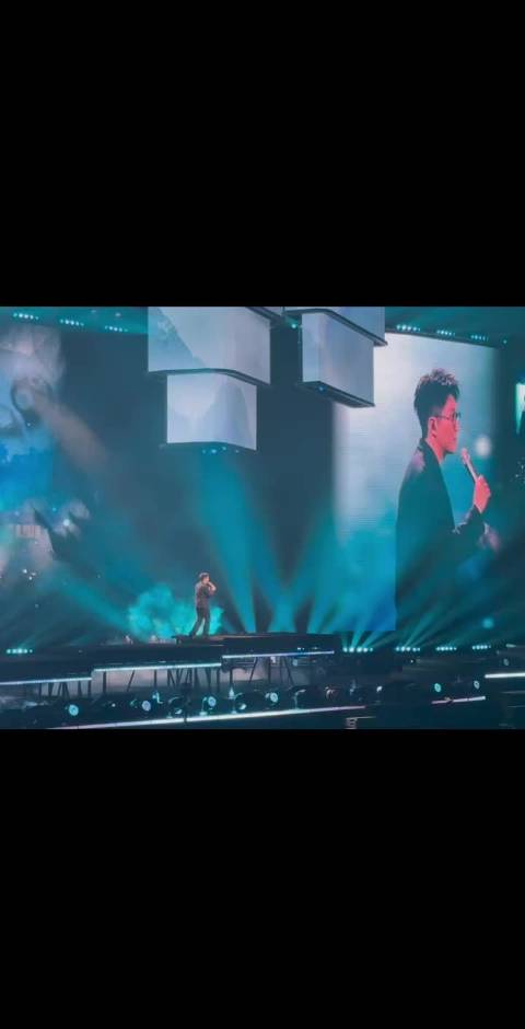 毛不易《一程山路》歌词引考生共鸣