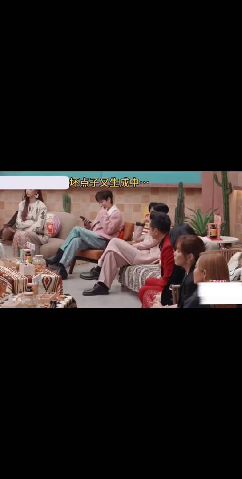 一旦开始沉默哥哥的e人属性就自动激活了 汪苏泷