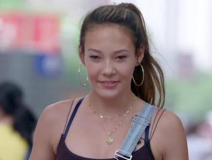 谷爱凌童年罕见画面曝光，天赋与汗水的完美融合