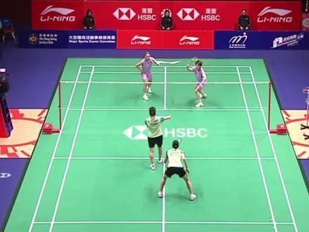 贾一凡与张殊贤力克日本组合，强势登顶冠军宝座！ 2025香港羽毛球公开赛