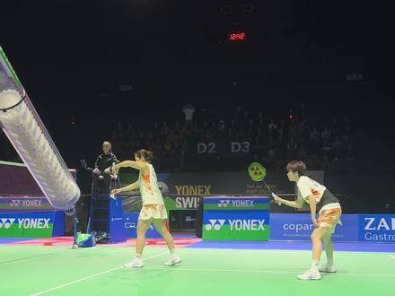 贾一凡与张殊贤强势登顶，瑞士公开赛摘得桂冠！