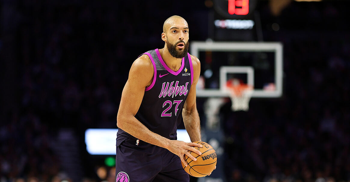 生涯1万篮板里程碑！戈贝尔：要想影响比赛就必须不断适应变化