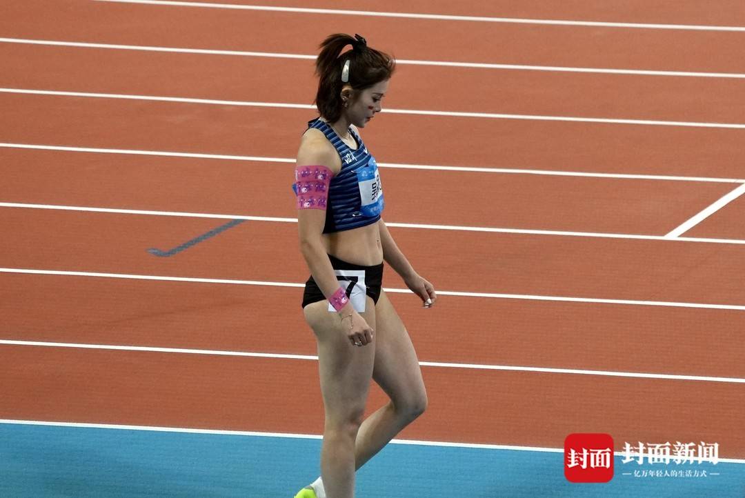 0.04秒，吴艳妮的意难平｜拓维·2025