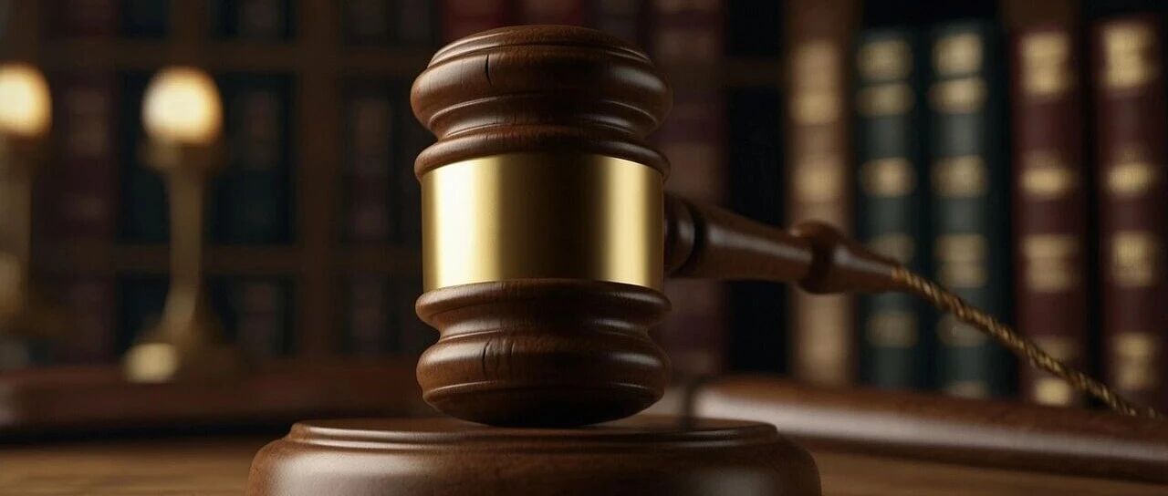 敲诈领导的董秘，被判了7年！曾是头部券商分析师