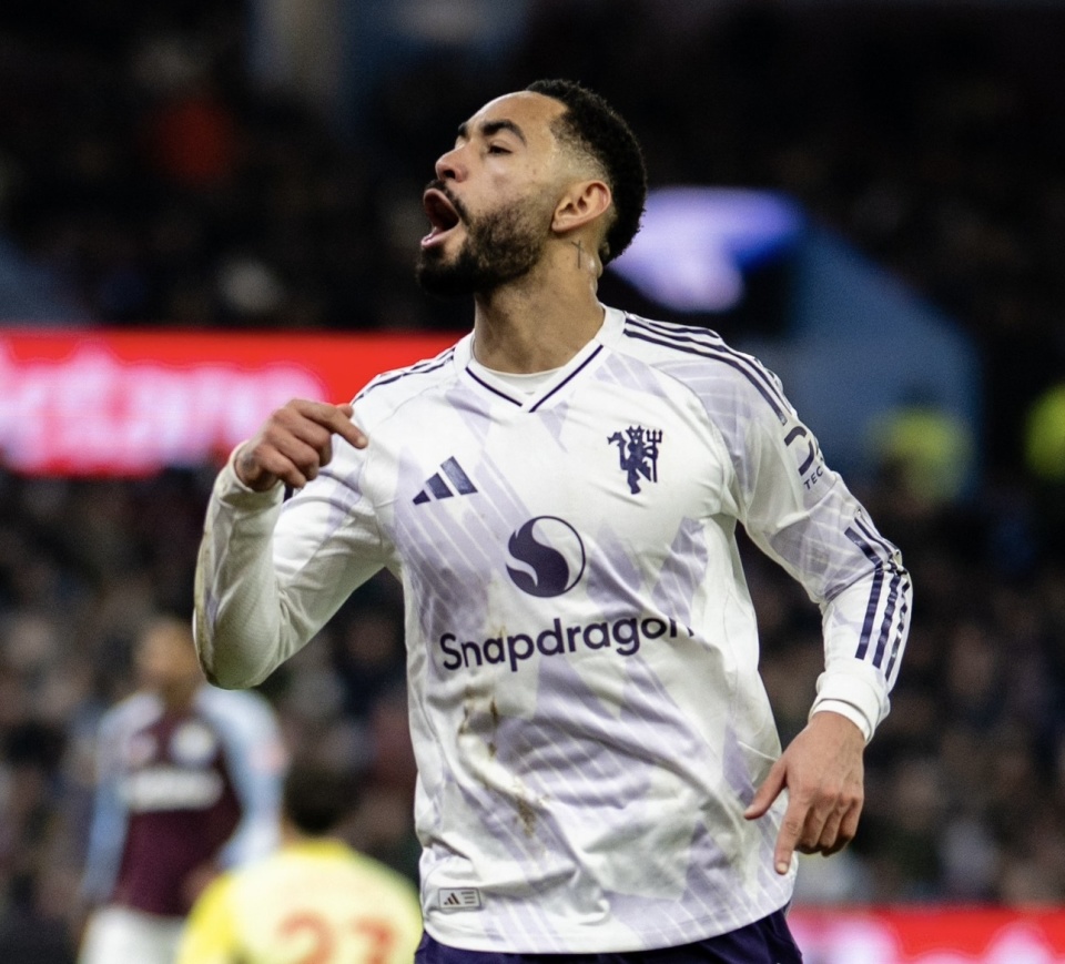 足坛一夜动态：曼联送对手10连胜！巴萨2-0拜仁4-0非洲杯揭幕