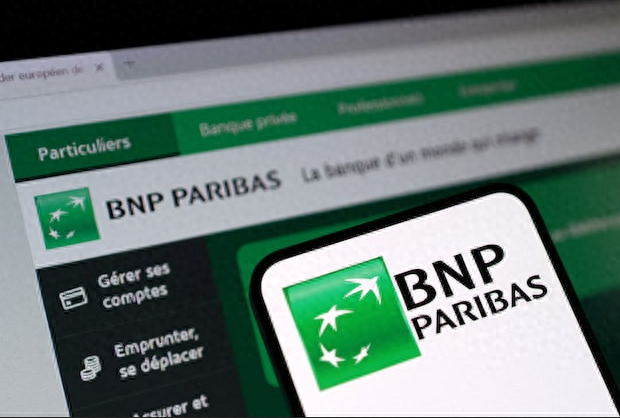 法国巴黎银行与奔驰租赁部门谈判合并，交易价值10亿欧元