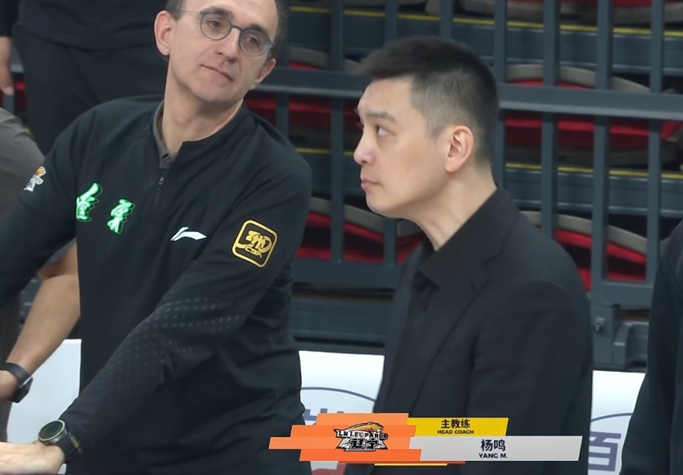 辽宁vs北控前瞻：杨鸣PK张庆鹏本土少帅巅峰对决 付豪接近新里程碑