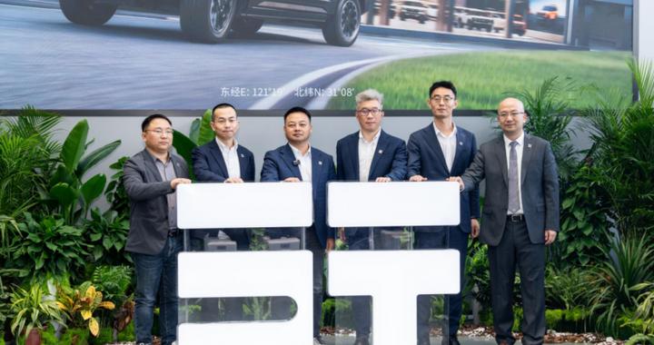 里程碑时刻！纵横第100家体验中心荣耀启幕，筑牢中国豪华越野品类生态根基