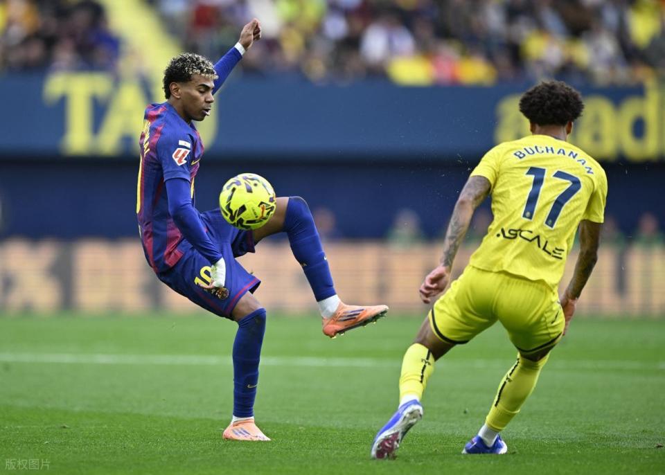 随着比分定格0-2，比利亚雷亚尔PK巴萨的赛后评分浮出水面