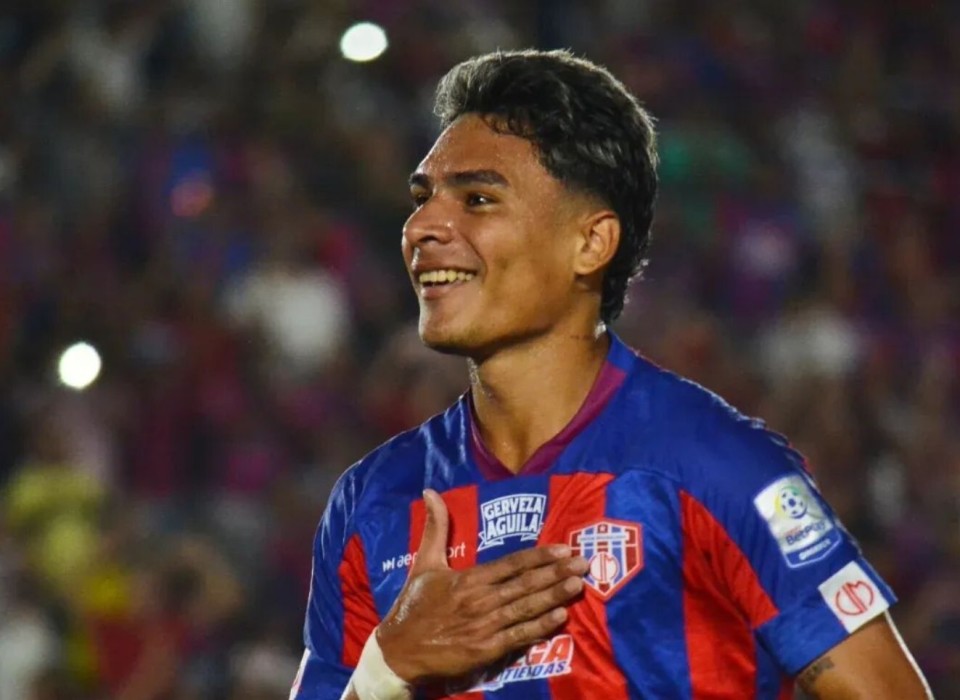 记者：天津津门虎也在争夺哥伦比亚中场萨缅托