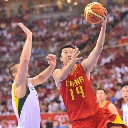 中国篮协：热烈祝贺王治郅