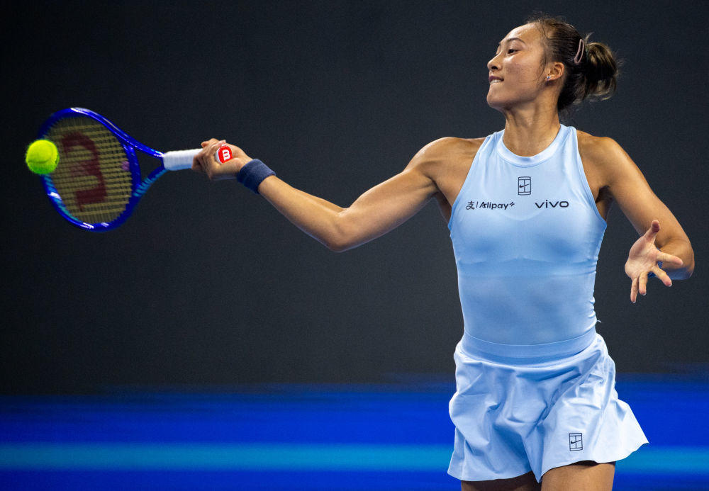 复出在即！郑钦文明年1月13日回归赛场，将与莱巴金娜打表演赛