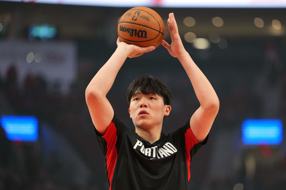 杨瀚森连续第五场被DNP，开拓者主场惨遭活塞双杀，年轻阵容的磨合阵痛期有多长？