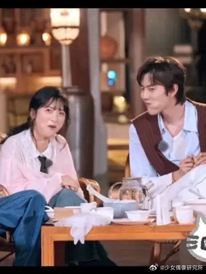 这表情互动不愧是一家子