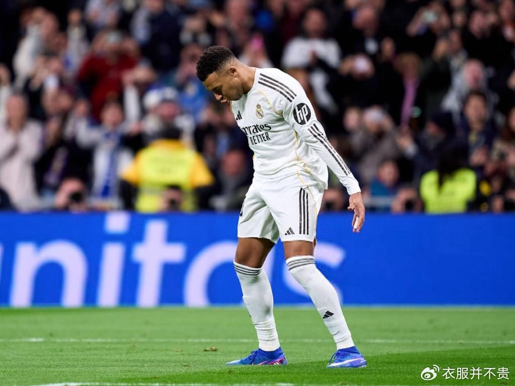 英超榜首轮番易主，一夜激战如何重塑争冠格局？