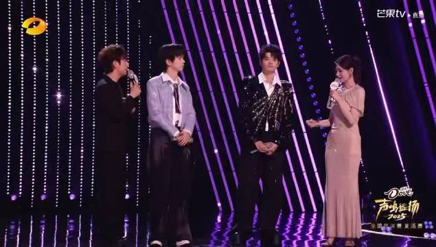 那英直播刘海引关注，造型治强迫症