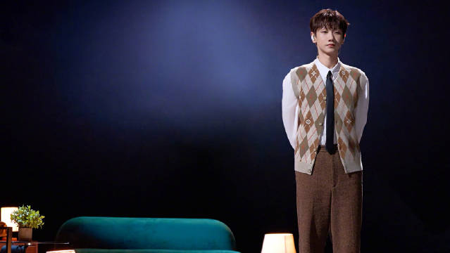 汪苏泷新歌《像晴天像雨天》发布，钢琴前奏勾勒情绪阴晴