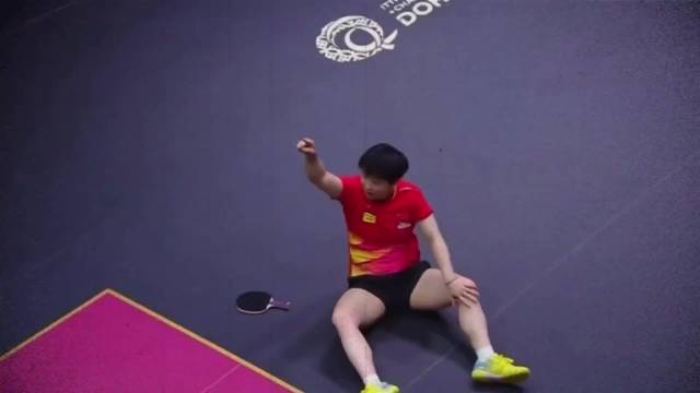 孙颖莎多哈世乒赛4:3逆转王曼昱卫冕女单冠军