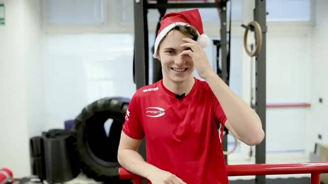 考古，在prema车队的奥斯卡向你发出圣诞祝福