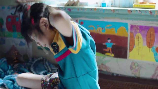 收养小女孩却意外改变了自己的颓废人生