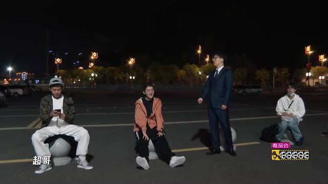 陈铭给老婆视频遭邓超整蛊，慌到说不出话！