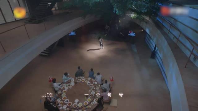 邓紫棋华语的神！逆天高音唱《句号》，张杰都被唱服