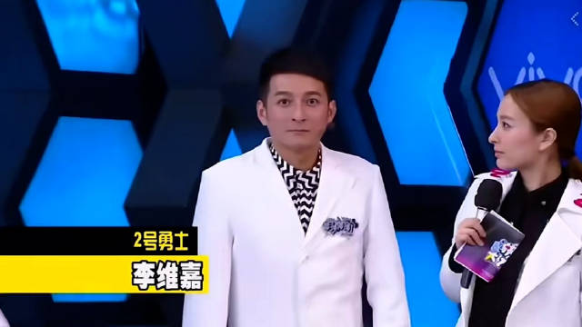 每周六就蹲快本更新是有原因的 什么时候看到维嘉这个表情可以不笑