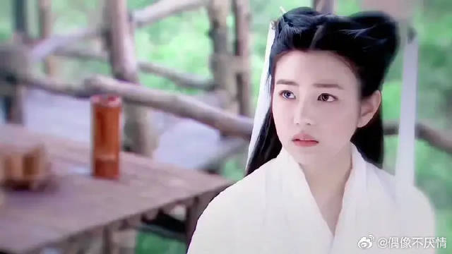 “杨过和小龙女都会分开，更何况我和你呢！”