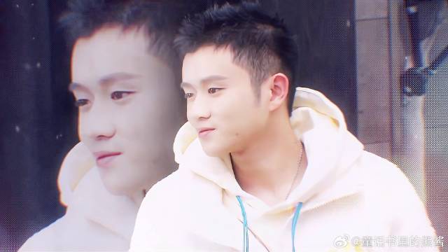 王勉自带化妆师称与鹿晗同框黯然失色