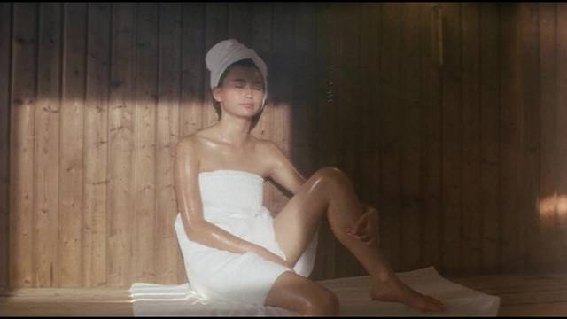 我从小就开始看港片，一个赵雅芝一个张曼玉还有个林青霞，无人能及